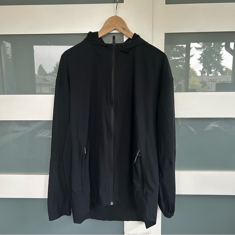 Black and Green Push Running Jacket